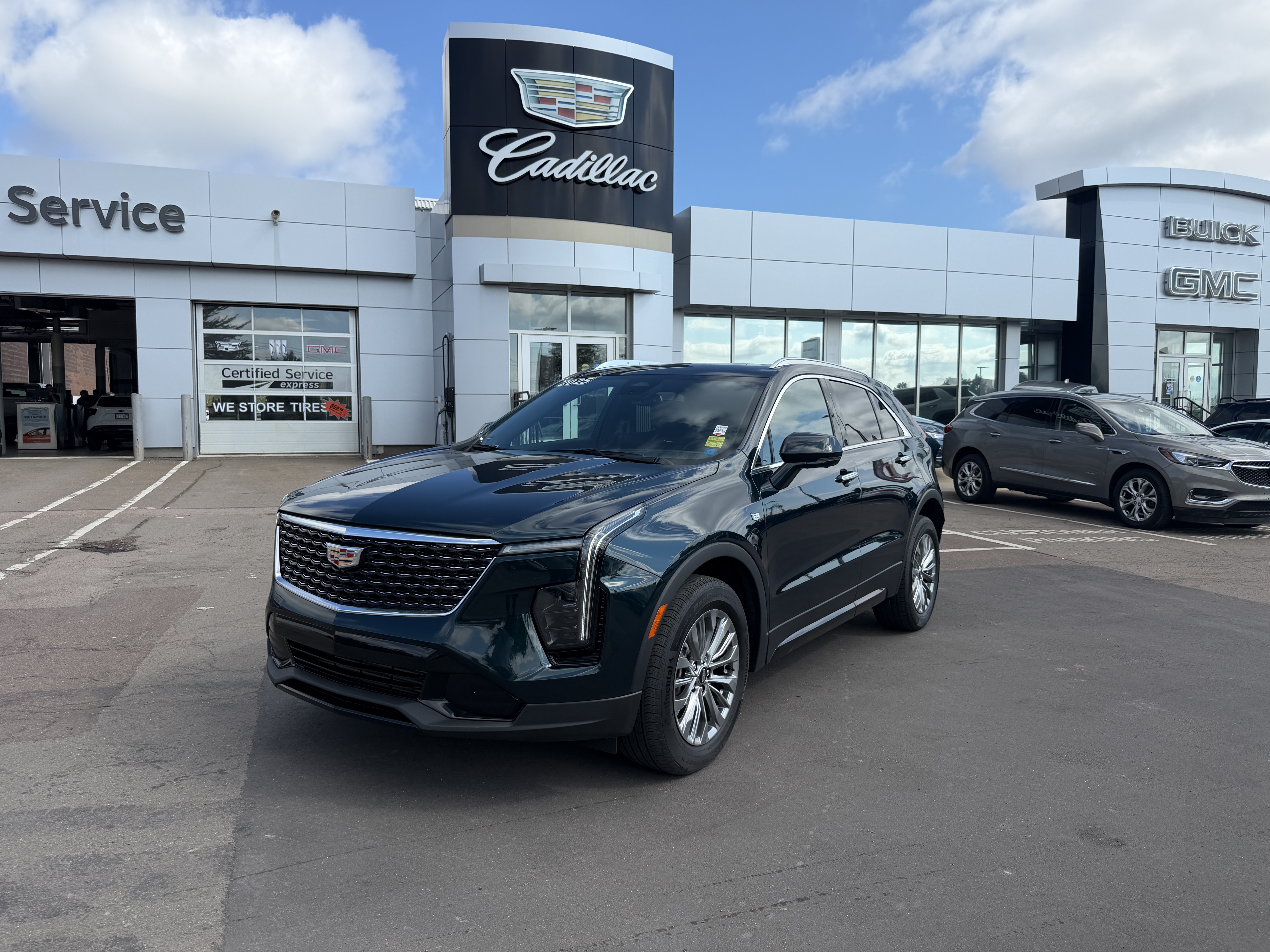 2025 Cadillac XT4 SUV / Crossover Four-Wheel Drive Automatic