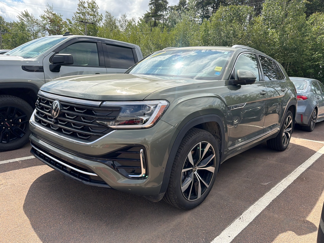 Avocado Green Pearl 2025 Volkswagen Atlas Cross Sport SUV / Crossover Automatic