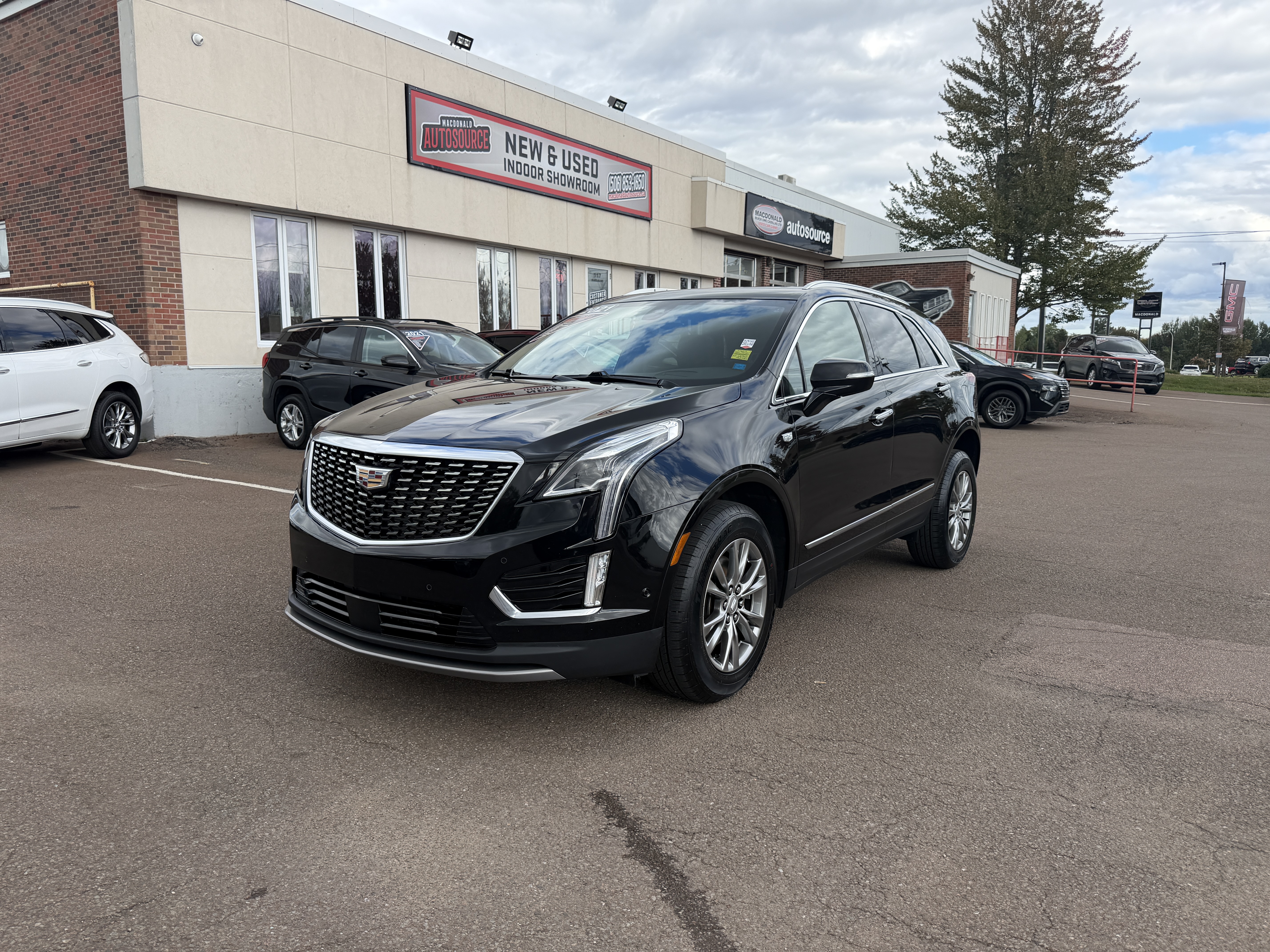 Stellar Black Metallic 2021 Cadillac XT5 SUV / Crossover Four-Wheel Drive Automatic