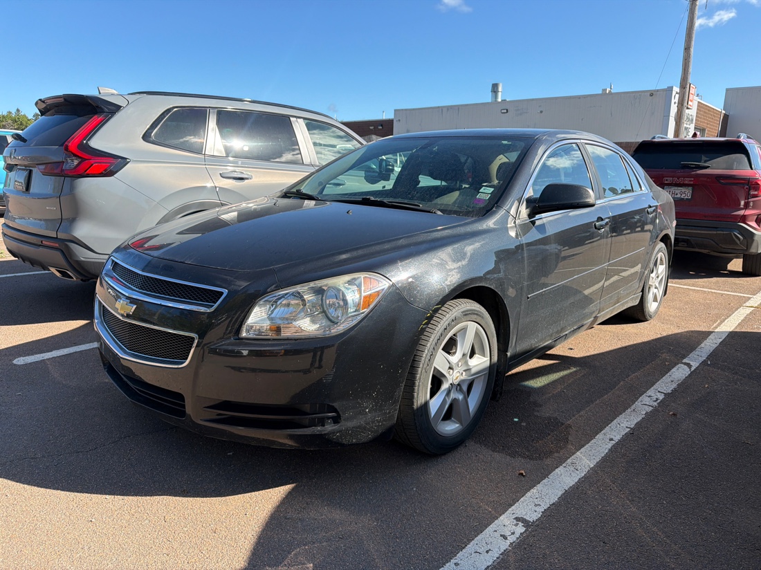 Black Granite Metallic 2011 Chevrolet Malibu Sedan Front-Wheel Drive Automatic