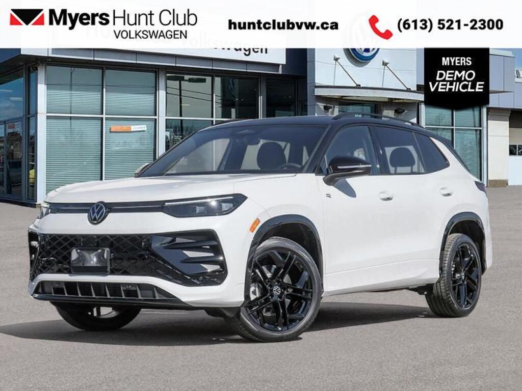 2026 Volkswagen Tiguan Comfortline R-Line Black Edition 4Motion