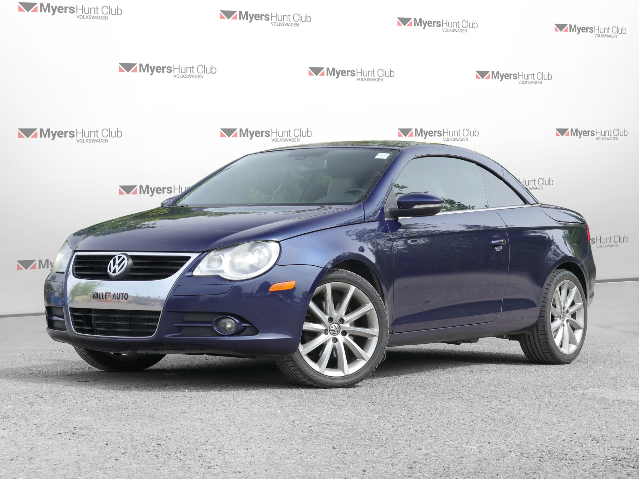 Shadow Blue Metallic 2010 Volkswagen Eos Highline Convertible Automatic