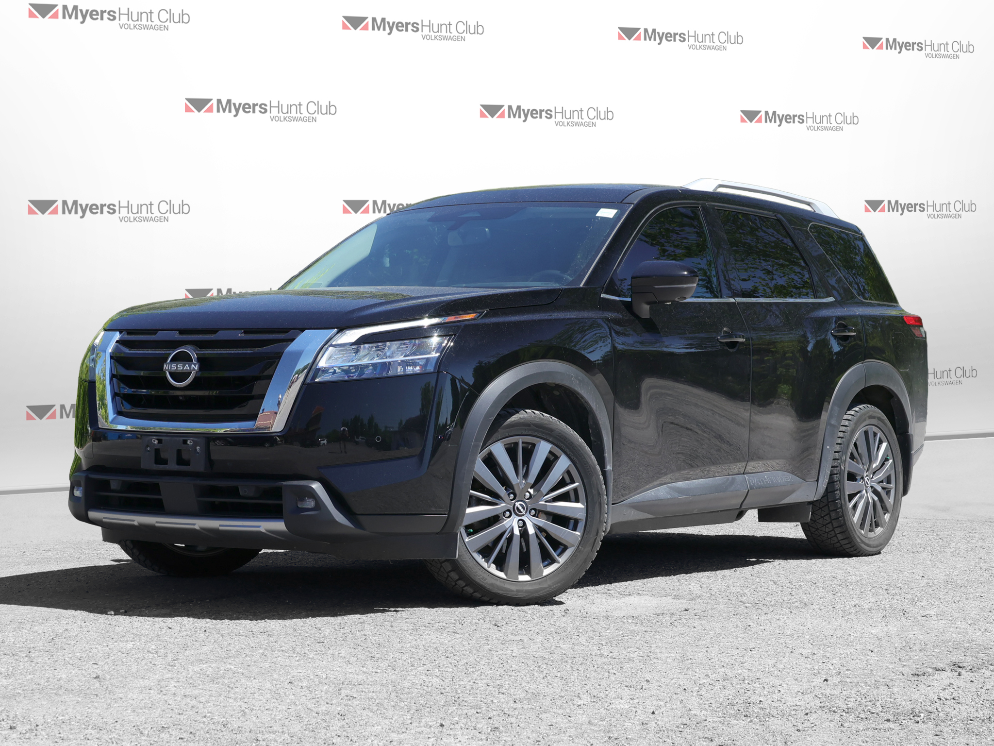 2022 Nissan Pathfinder SL 4WD