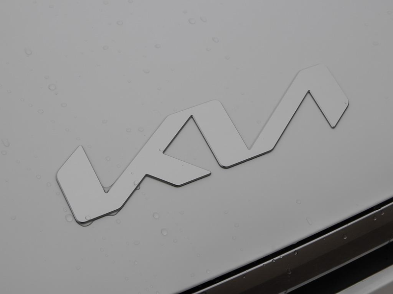 2026 Kia EV9 Light - Navigation - Cooled Seats - $187.62 /Wk - Snow White Pearl exterior view 9