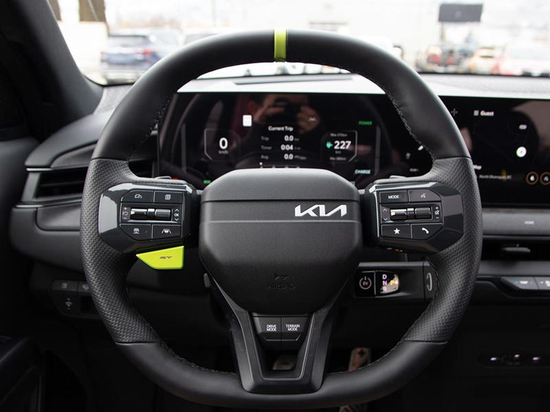2026 Kia EV9 GT SAVE ON EXECUTIVE DEMO $3550 OFFF!!! - Snow White Pearl exterior view 14