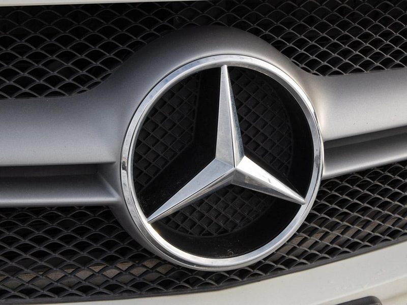 2015 Mercedes-Benz GLA-Class GLA 45 AMG Sounds Incredible!, Turn Heads Everywhere You Go - White exterior view 9