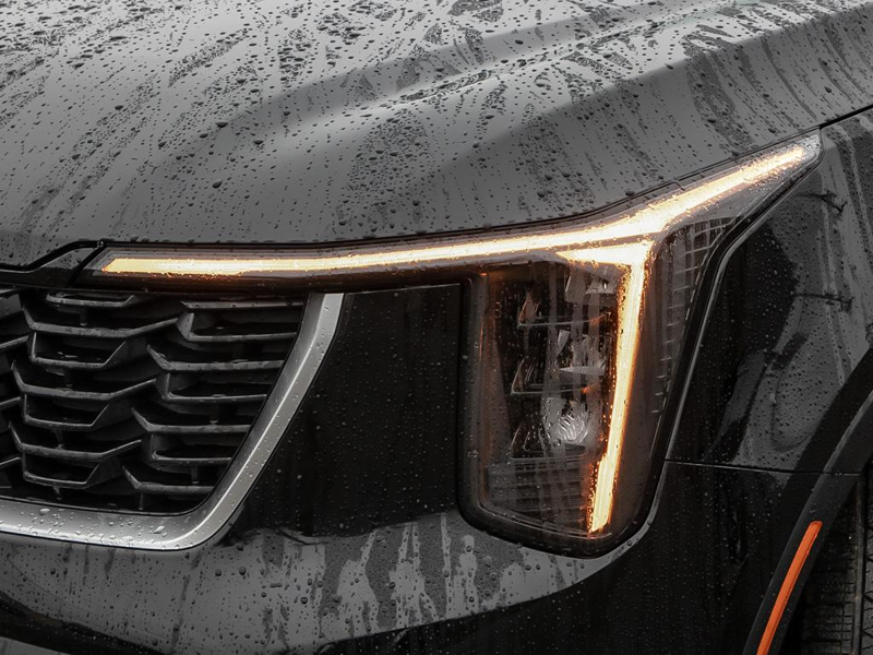 2026 Kia Sorento Hybrid LX - Heated Seats - Apple CarPlay - $146.52 /Wk - Aurora Black Pearl exterior view 10