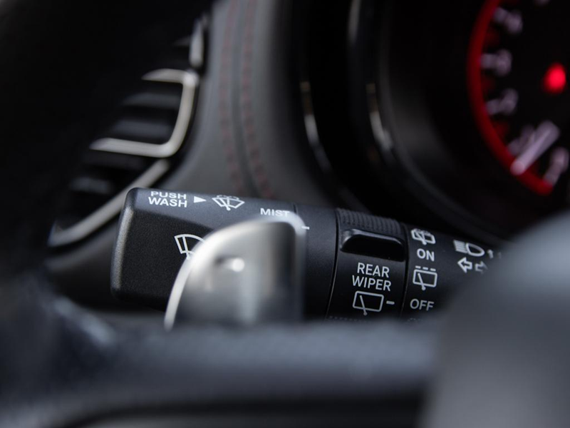 2023 Dodge Durango GT 3-Row 7-Passenger Seating, Massive Cargo Room - White exterior view 16