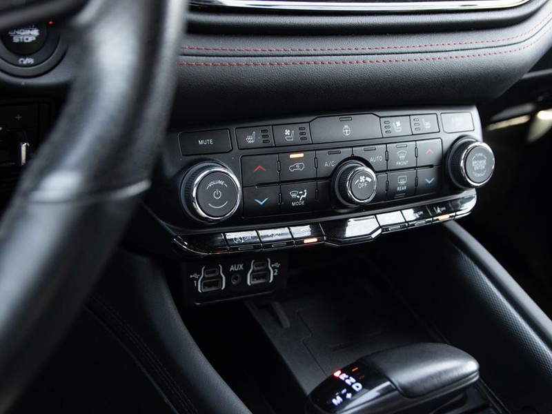2023 Dodge Durango GT  3-Row 7-Passenger Seating, Massive Cargo Room - White exterior view 20