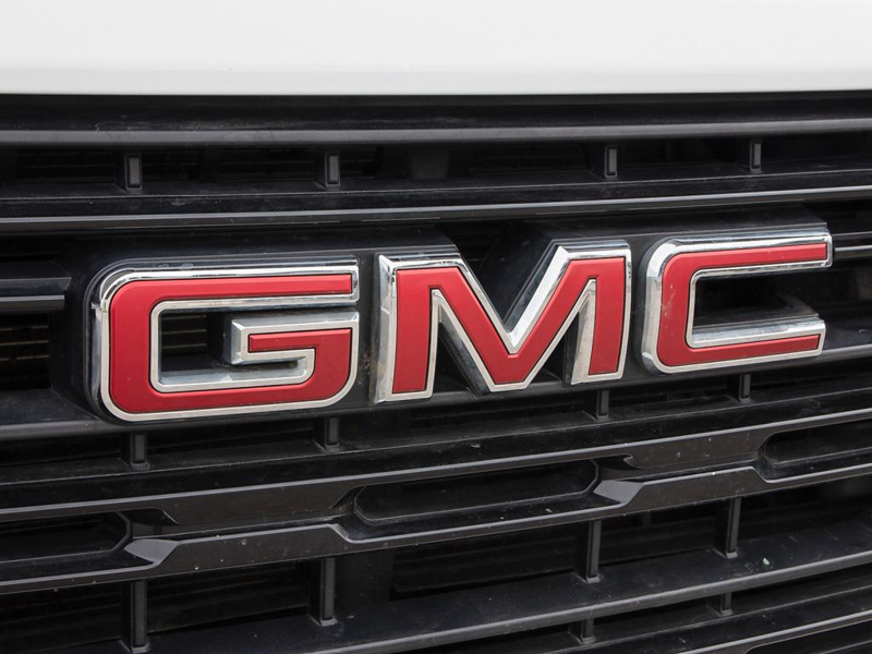 2024 GMC Sierra 1500 Elevation  Bumper-to-Bumper Color Matched Styling, Aggressive Street Presence - White exterior view 8