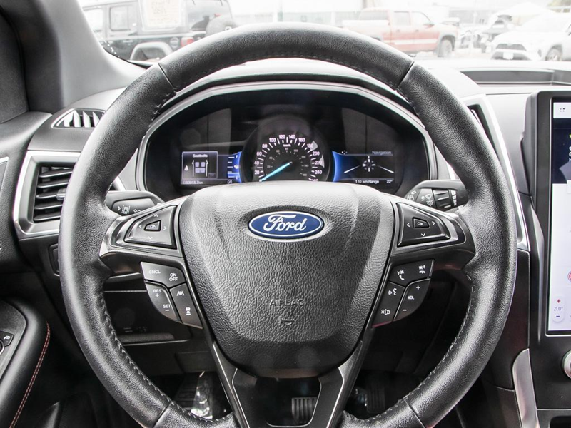 2022 Ford Edge Titanium Lexus Luxury on a Ford Budget, Pure Comfort - White exterior view 14