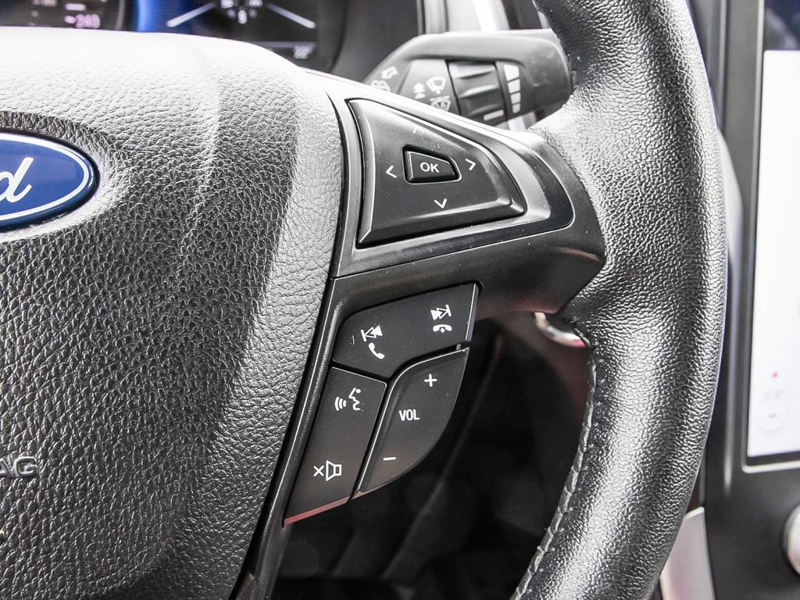 2022 Ford Edge Titanium Lexus Luxury on a Ford Budget, Pure Comfort - White exterior view 19