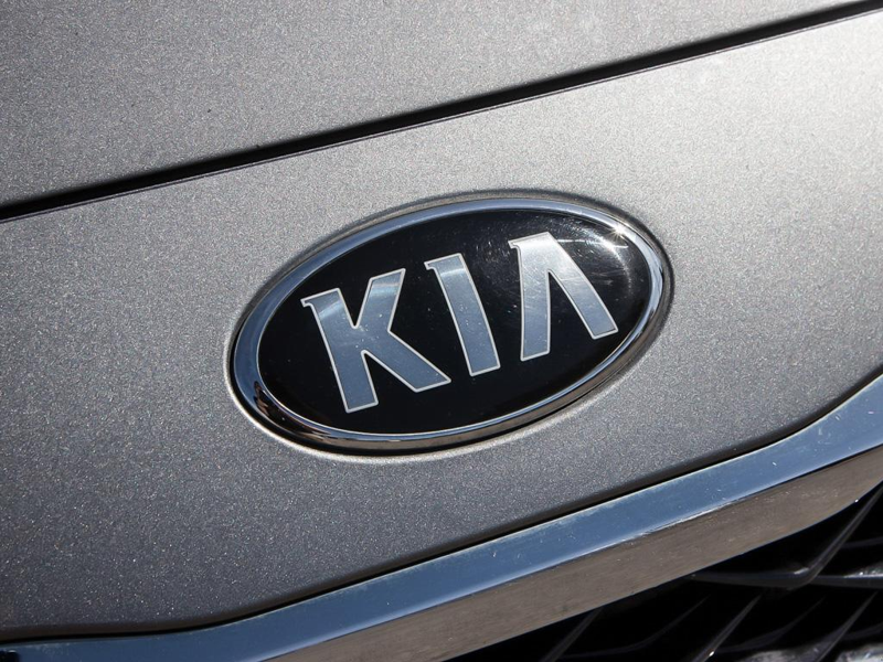 2021 Kia Forte EX  Highly Efficient, Low Cost of Ownership, Great First Car - Grey exterior view 8
