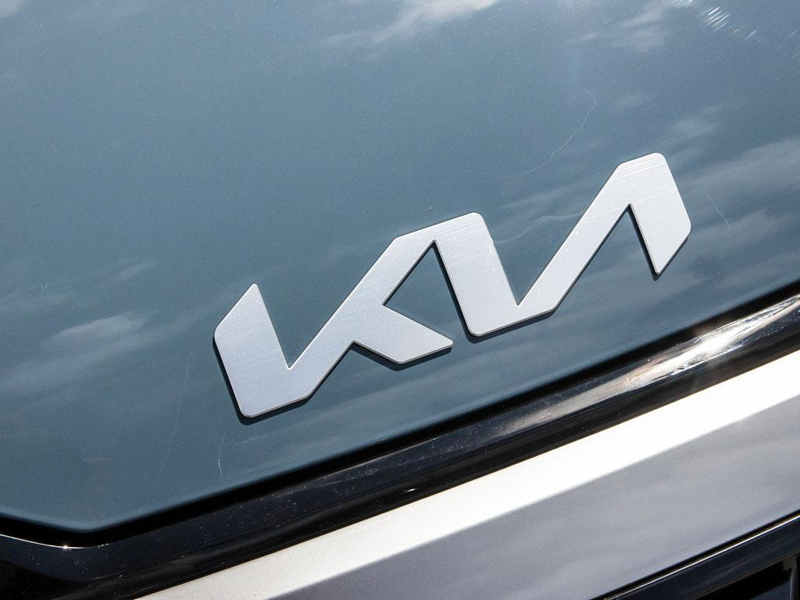 2026 Kia Sportage Hybrid EX Premium AWD - Leather Seats - $145.17 /Wk - Heritage Blue exterior view 9