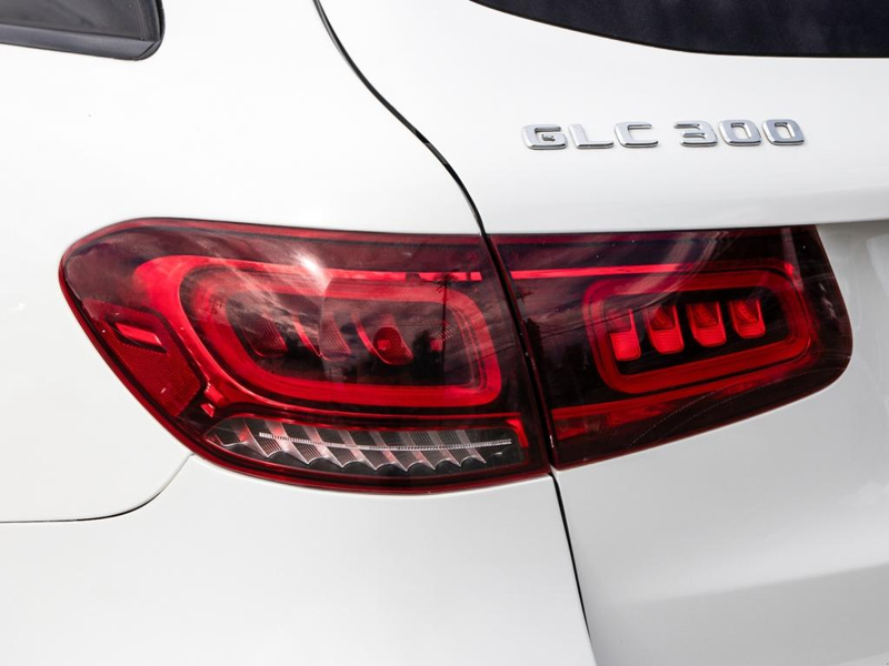 2022 Mercedes-Benz GLC 300 4MATIC SUV  Turbo Performance, Prestigious German Engineering - White exterior view 12