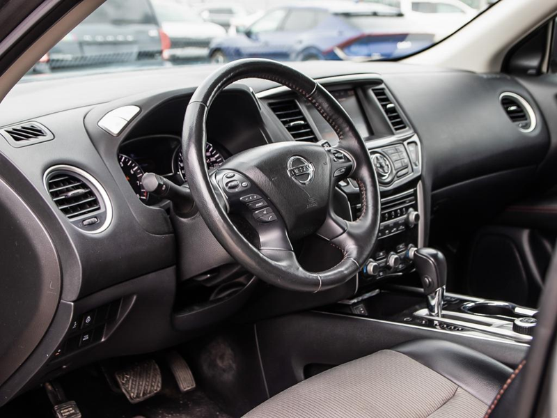 2020 Nissan Pathfinder SV Tech 3-Row Versatility, Massive Cargo Space - Grey exterior view 13