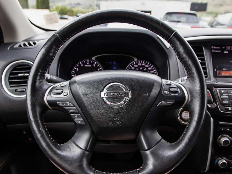 2020 Nissan Pathfinder SV Tech 3-Row Versatility, Massive Cargo Space - Grey exterior view 14