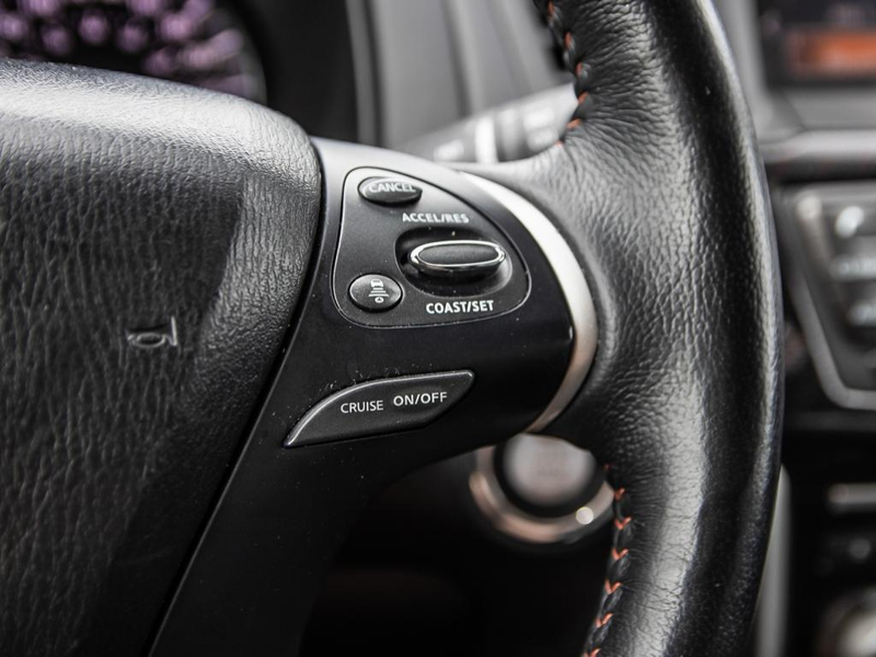 2020 Nissan Pathfinder SV Tech 3-Row Versatility, Massive Cargo Space - Grey exterior view 19