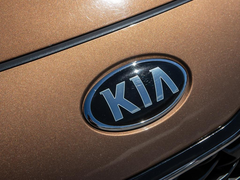 2020 Kia Sportage EX Refresh Styling, Advanced Safety Tech - Bronze exterior view 9