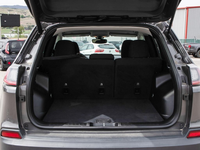 2019 Jeep Cherokee North Legendary Capability & Comfort, Ready for Any Adventure - Grey exterior view 11