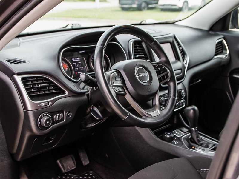 2019 Jeep Cherokee North Legendary Capability & Comfort, Ready for Any Adventure - Grey exterior view 13