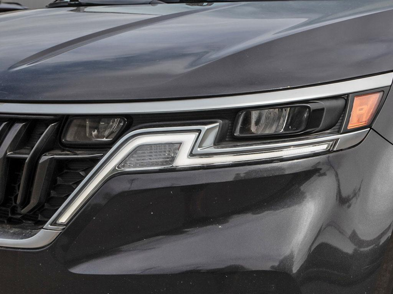 2022 Kia Carnival LX SUV Styling, Minivan Space, Smart Tech - Thunder Grey exterior view 10