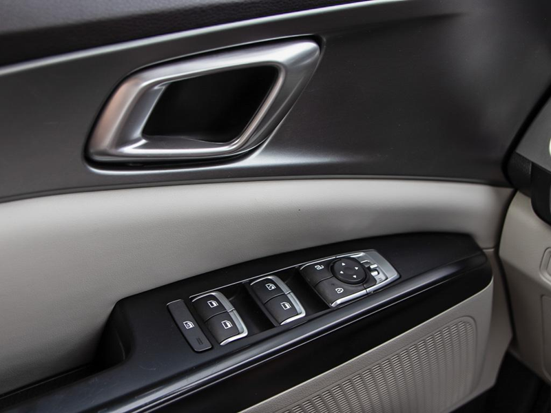 2022 Kia Carnival LX SUV Styling, Minivan Space, Smart Tech - Thunder Grey exterior view 17