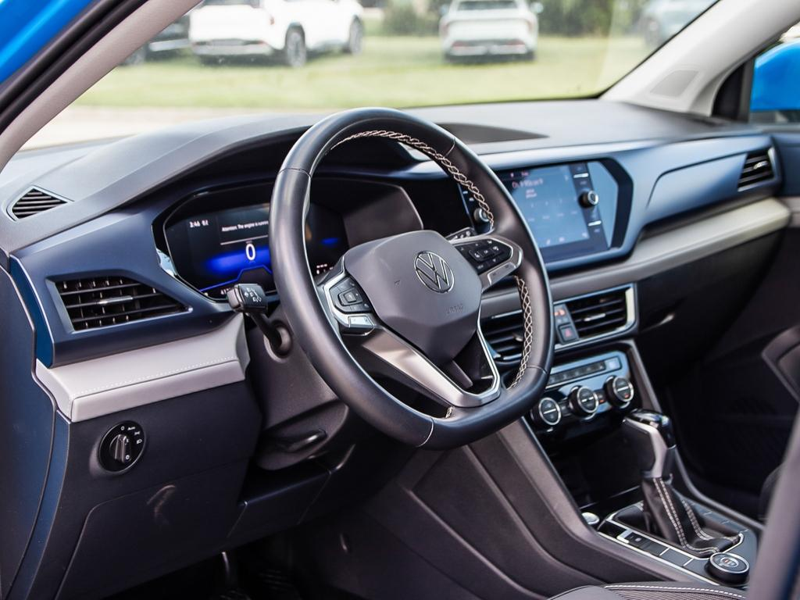 2024 Volkswagen Taos Comfortline 4MOTION Crisp LED Headlights, Sharp Body Lines, Total Head-Turner - Blue exterior view 13