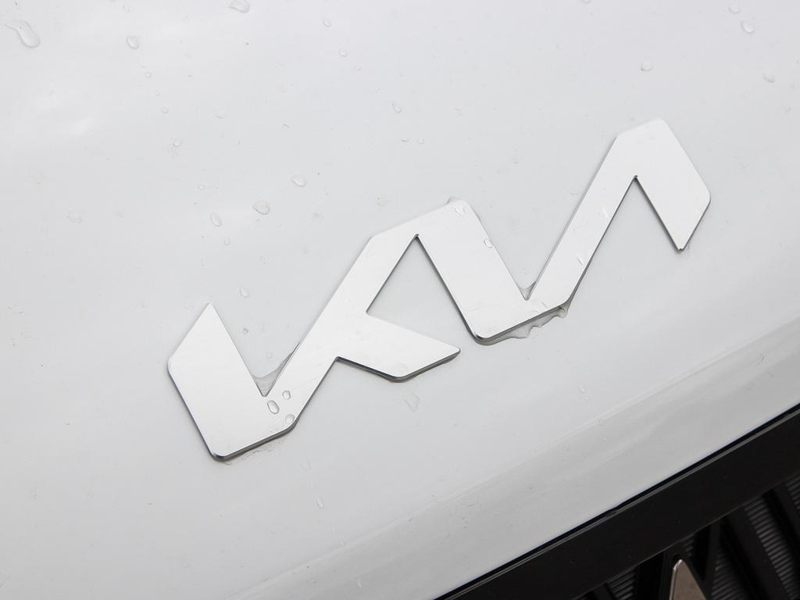 2026 Kia Carnival LX+  - Navigation -  Power Liftgate - $158.02 /Wk - Snow White Pearl exterior view 9