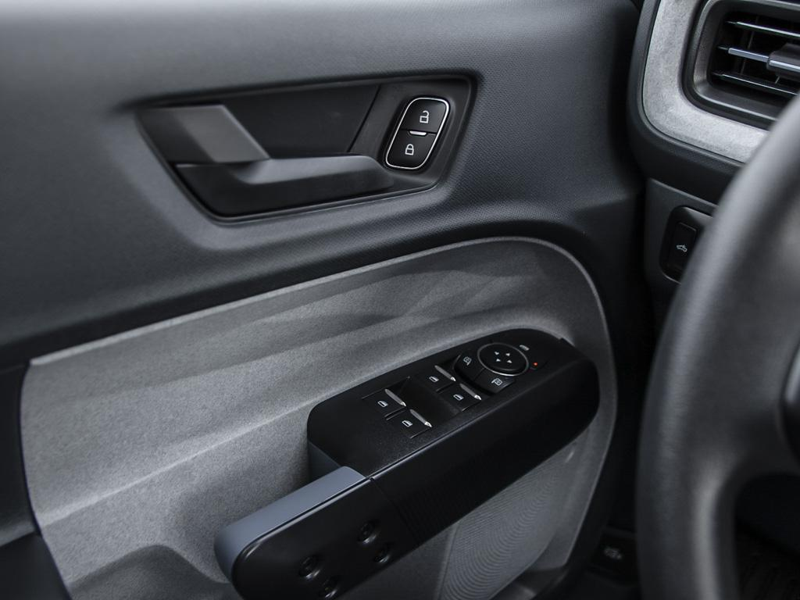 2025 Ford Maverick XLT Turbocharged Power! EcoBoost AWD, 4,000 lbs Max Tow - Grey exterior view 17