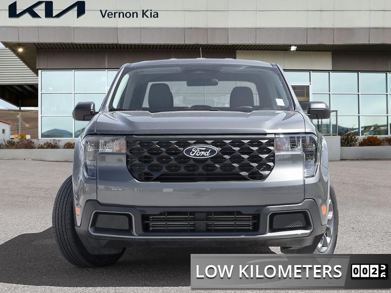 2025 Ford Maverick XLT Turbocharged Power! EcoBoost AWD, 4,000 lbs Max Tow - Grey exterior view 2