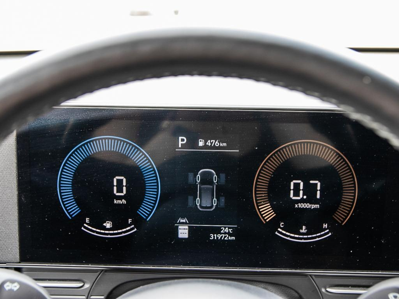 2025 Hyundai Kona Preferred AWD w/Trend Package Trend Package Upgrade! Power Sunroof & Leatherette - Grey exterior view 15
