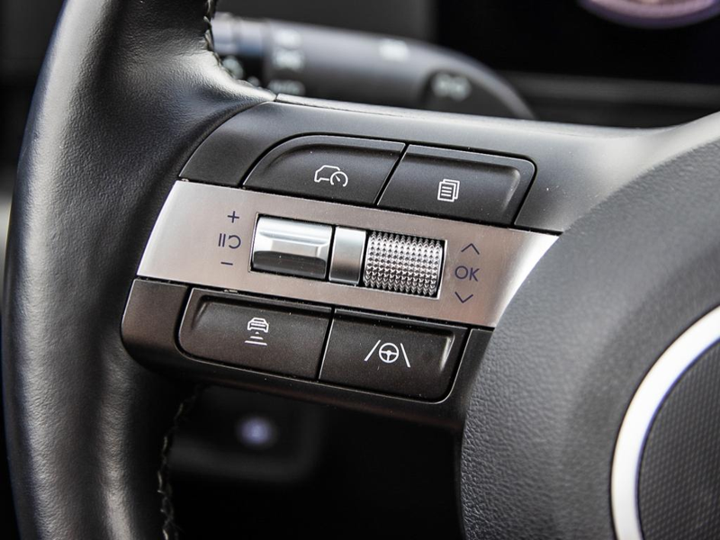 2025 Hyundai Kona Preferred AWD w/Trend Package Trend Package Upgrade! Power Sunroof & Leatherette - Grey exterior view 18