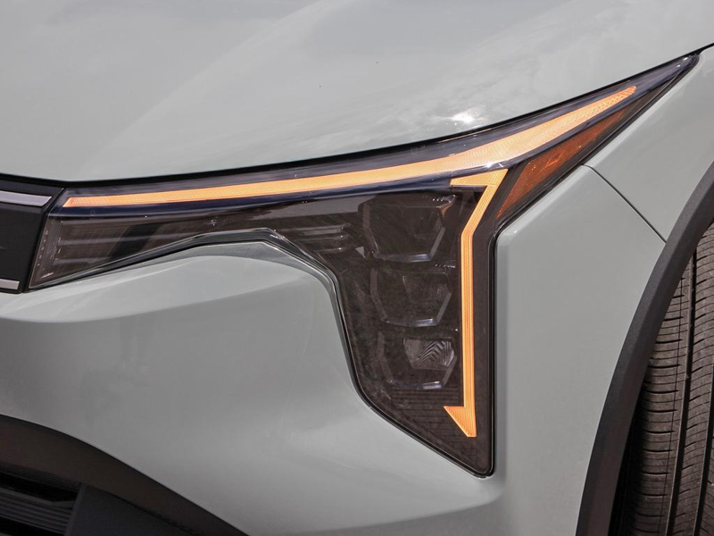 2026 Kia K4 Hatchback LX - $92.88 /Wk - Morning Haze exterior view 10