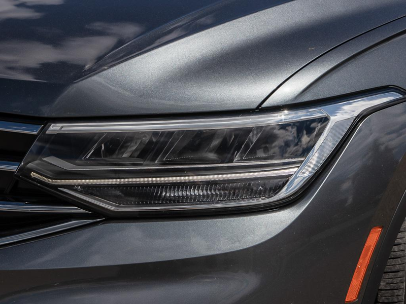 2024 Volkswagen Tiguan Comfortline  All-Weather Pro! Intelligent 4MOTION AWD, Heated Seats - Grey exterior view 10