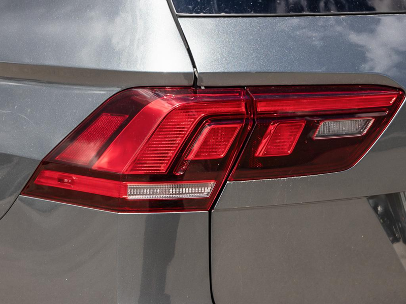 2024 Volkswagen Tiguan Comfortline  All-Weather Pro! Intelligent 4MOTION AWD, Heated Seats - Grey exterior view 12