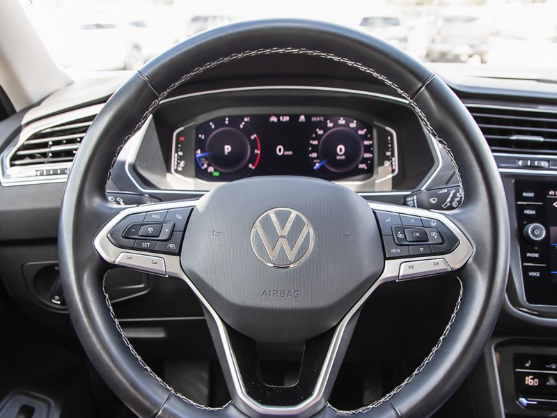 2024 Volkswagen Tiguan Comfortline  All-Weather Pro! Intelligent 4MOTION AWD, Heated Seats - Grey exterior view 14
