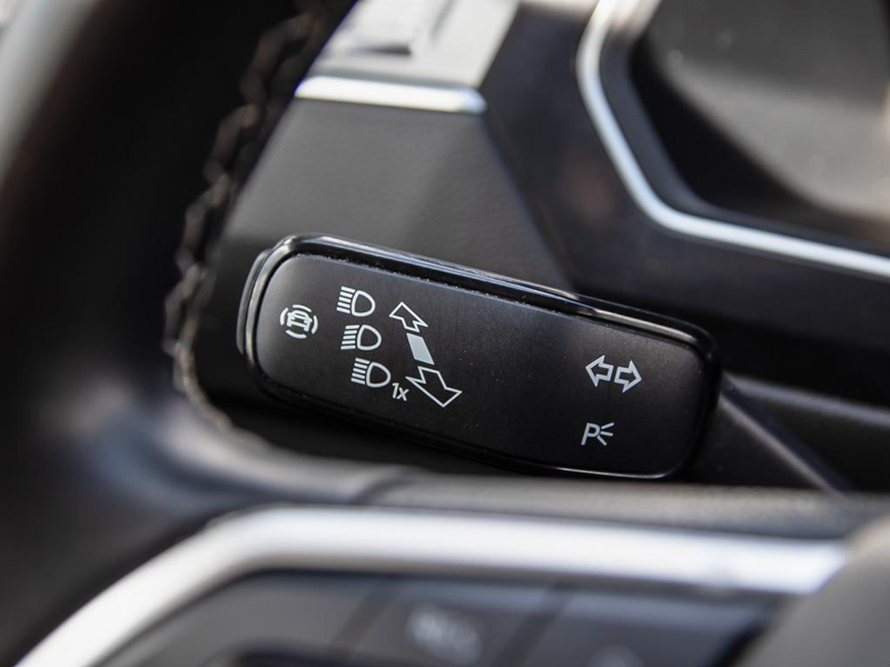2024 Volkswagen Tiguan Comfortline  All-Weather Pro! Intelligent 4MOTION AWD, Heated Seats - Grey exterior view 16