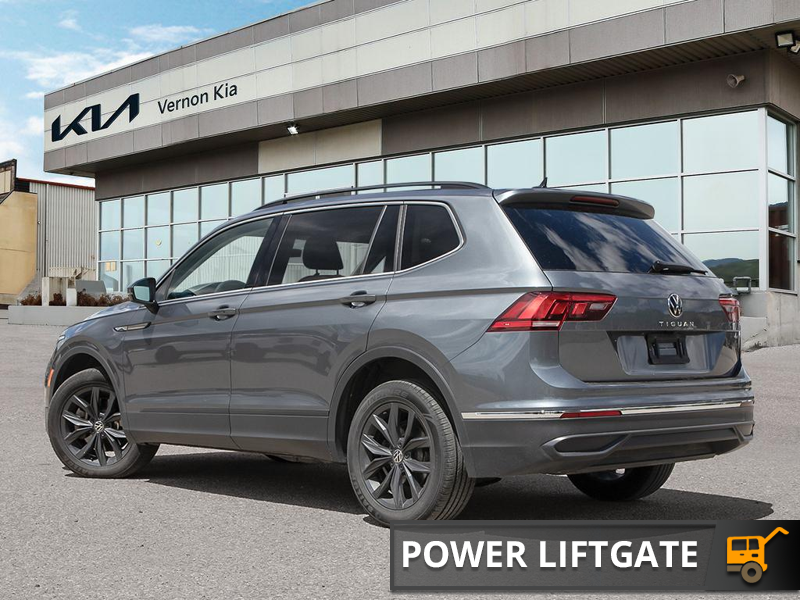 2024 Volkswagen Tiguan Comfortline  All-Weather Pro! Intelligent 4MOTION AWD, Heated Seats - Grey exterior view 4
