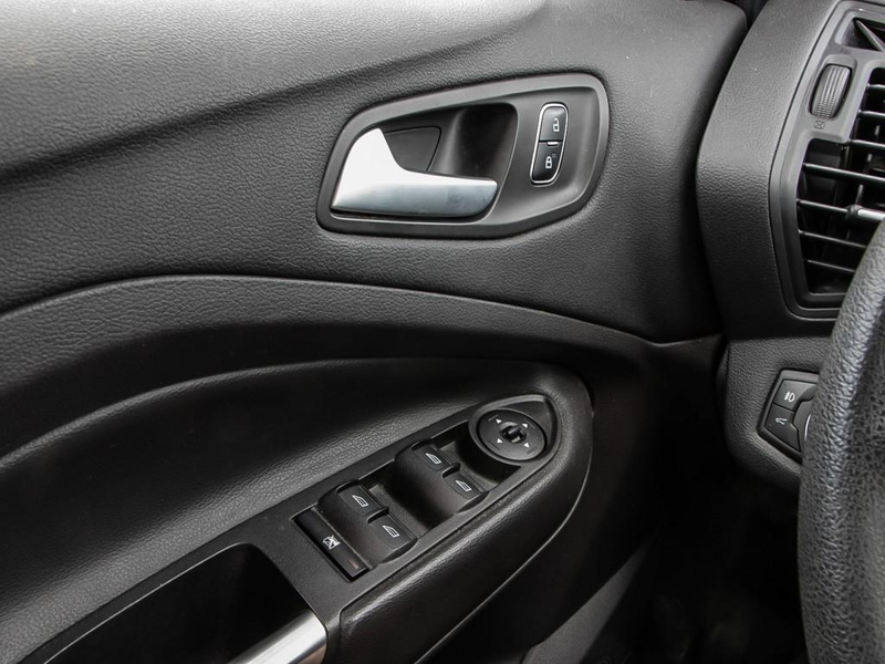 2017 Ford Escape SE Turbocharged Efficiency! Fuel-Sipping EcoBoost Engine - White exterior view 17