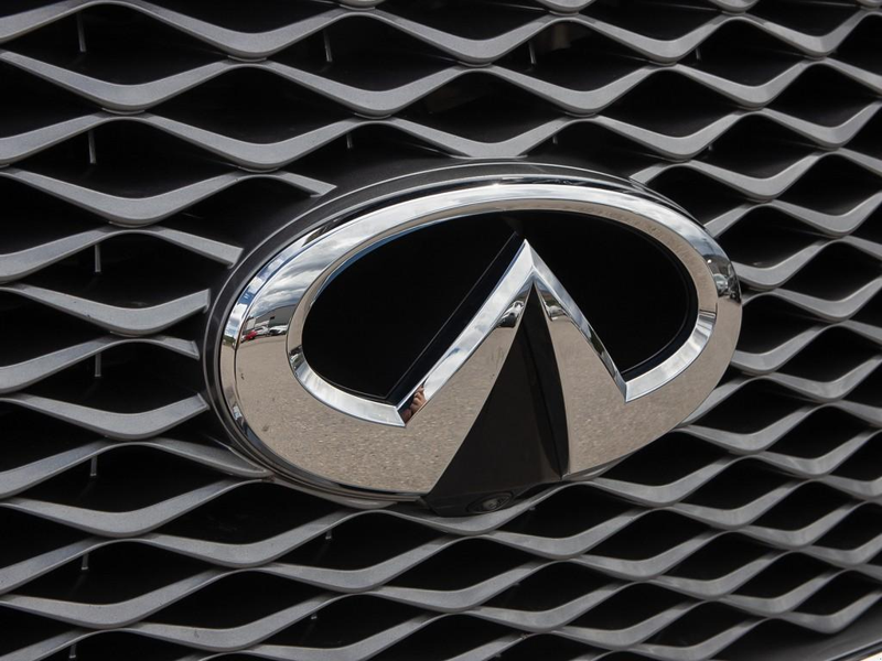 2021 INFINITI QX80 LUXE First-Class Cabin! Heated Leather Seats & Power Moonroof, Heavy Duty Towing! - Black exterior view 8