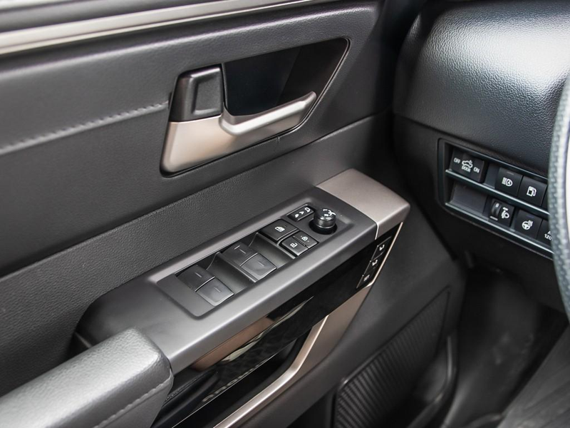 2025 Toyota Tundra Hybrid Limited Twin-Turbo Hybrid! V8-Beating Torque, 10-Speed Auto - Black exterior view 17