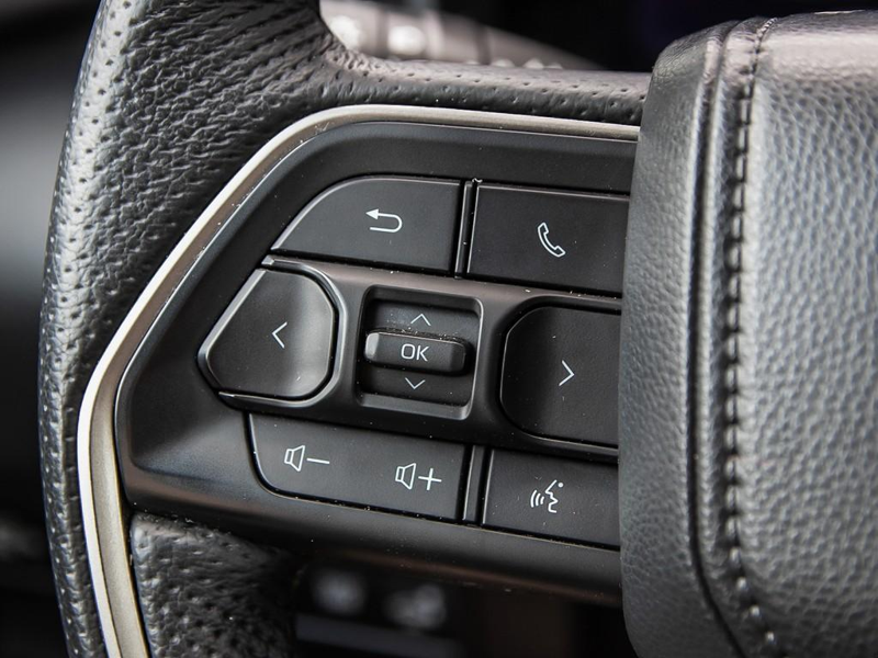2025 Toyota Tundra Hybrid Limited Twin-Turbo Hybrid! V8-Beating Torque, 10-Speed Auto - Black exterior view 18