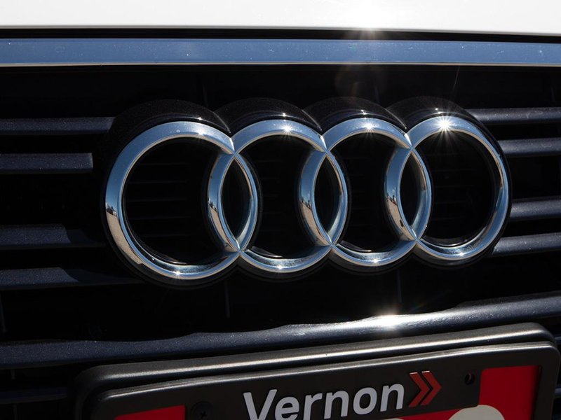 2020 Audi A3 Sedan Progressiv 45 TFSI quattro Legendary Quattro AWD! Advanced All-Weather Grip & Power - White exterior view 9