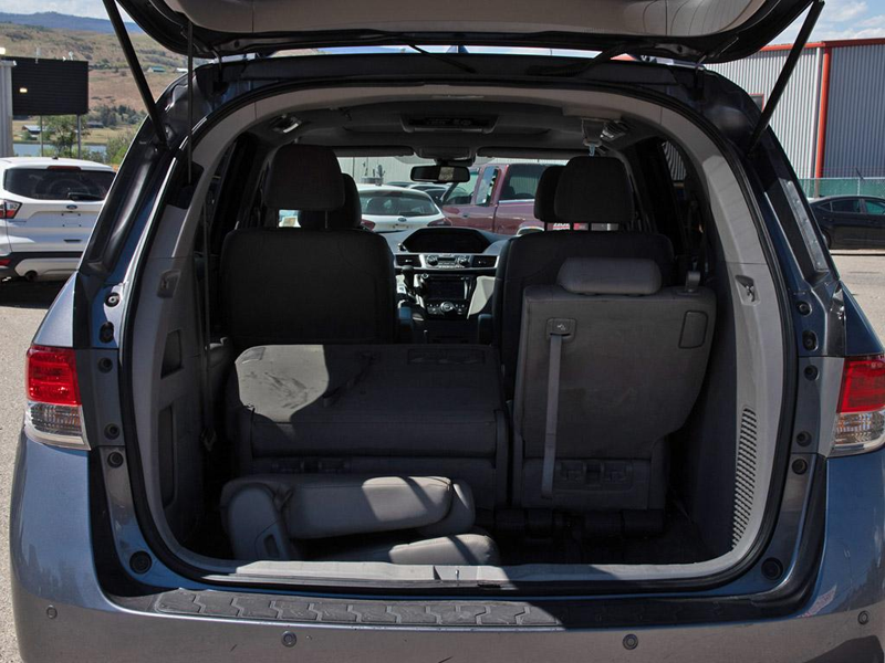 2014 Honda Odyssey EX-L Premium 8-Seater! Loaded EX-L Trim, Family Approved - Grey exterior view 11