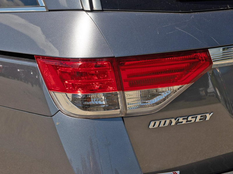 2014 Honda Odyssey EX-L Premium 8-Seater! Loaded EX-L Trim, Family Approved - Grey exterior view 12
