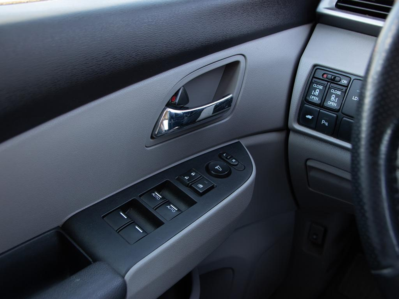 2014 Honda Odyssey EX-L Premium 8-Seater! Loaded EX-L Trim, Family Approved - Grey exterior view 17