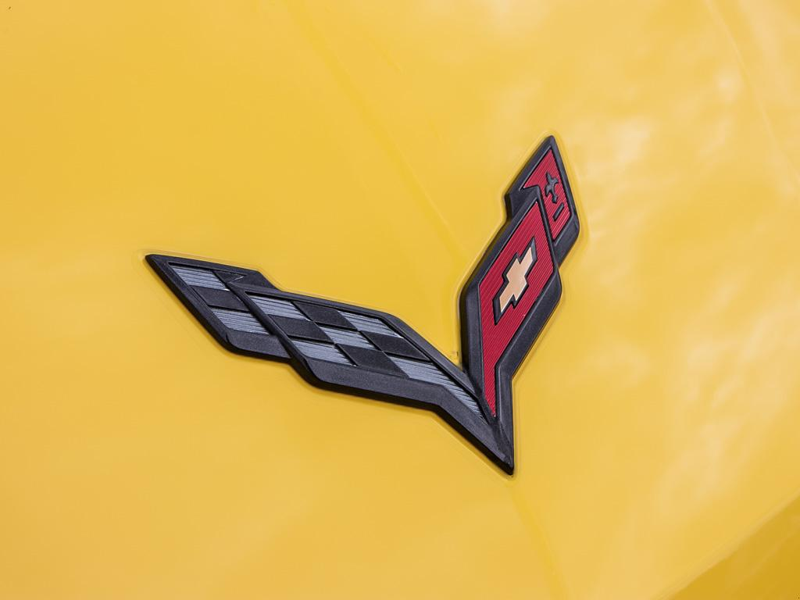2019 Chevrolet Corvette Stingray The Last C7! Front-Engine 455HP V8 Legend, Mint Cond - Yellow exterior view 9