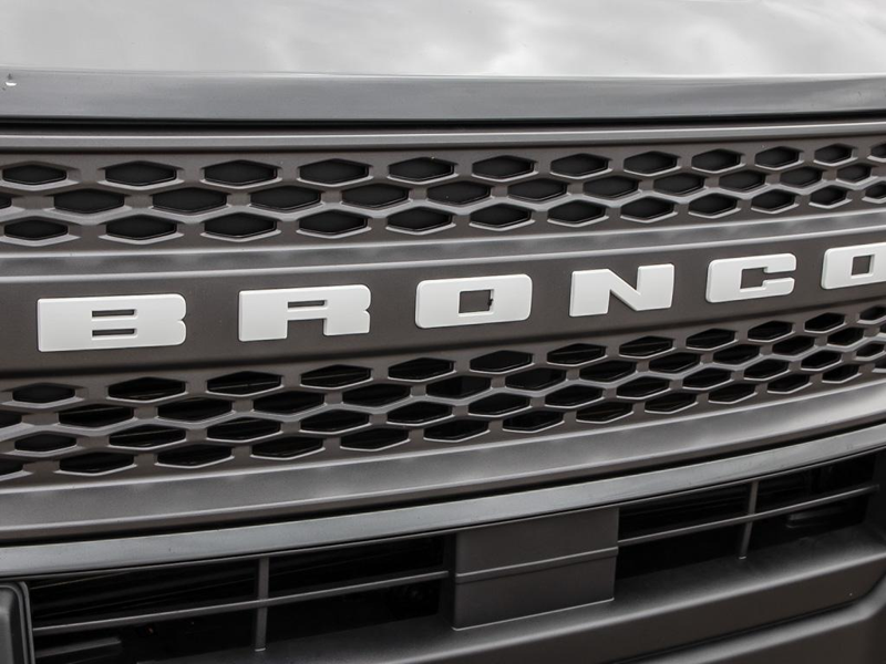 2025 Ford Bronco Sport Big Bend Standard 4x4 Utility, 5 G.O.A.T. Modes, HOSS Suspension - Grey exterior view 8