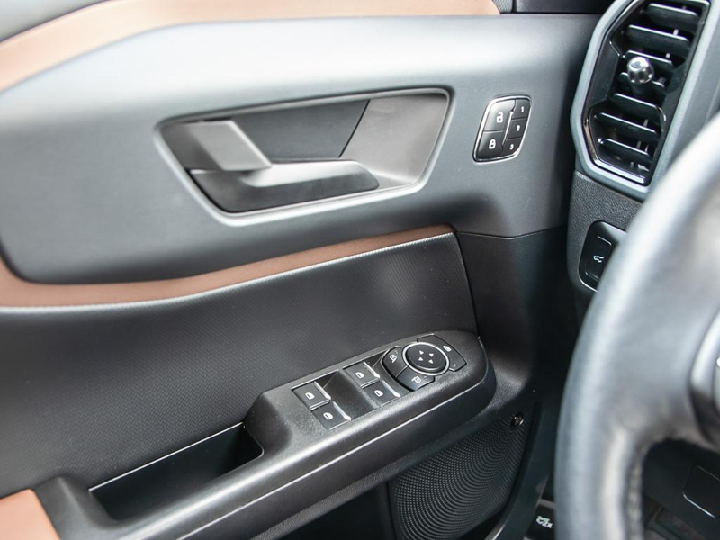 2023 Ford Bronco Sport Outer Banks Top-Tier Outer Banks, Premium Two-Tone Leather, Loaded - Grey exterior view 16